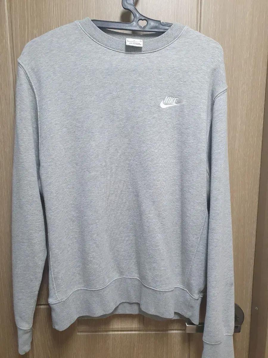 나이키 맨투맨 회색