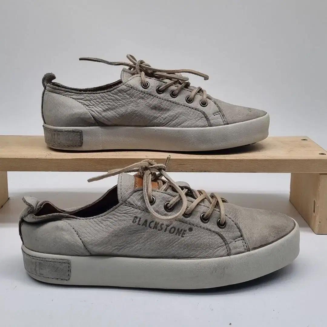 블랙스톤 레더 여성스니커즈37 240.