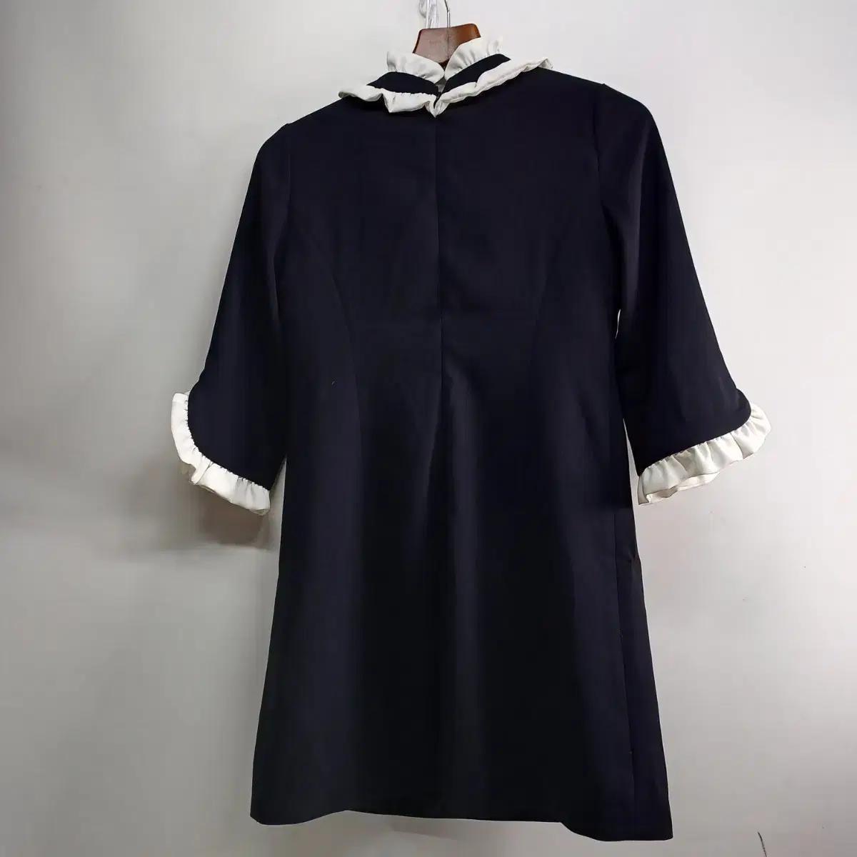 프릴 카라 블랙 미니 원피스80사이즈봄가을 58561