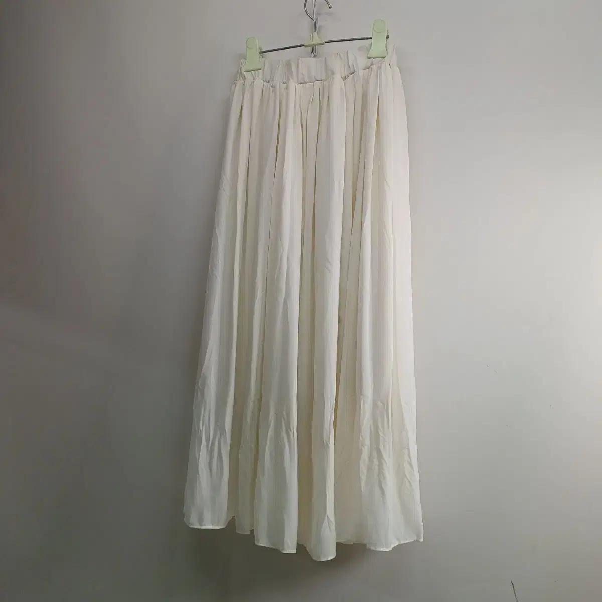 아이보리 롱 플레어 스커트24사이즈여름58563