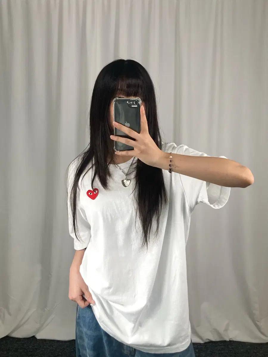 꼼데가르송 레드와펜 화이트 반팔
