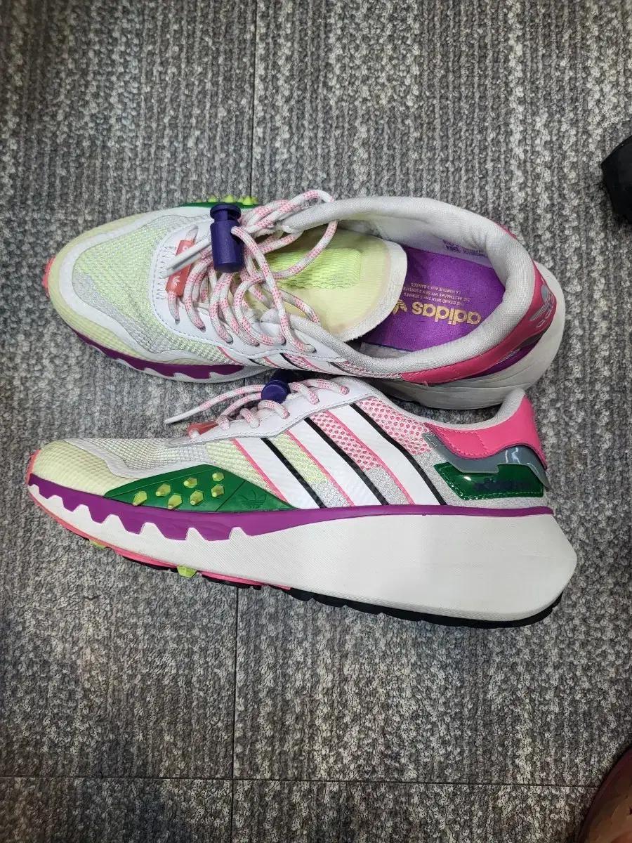 아디다스 운동화 초이고러너 화이트 핑크 그린