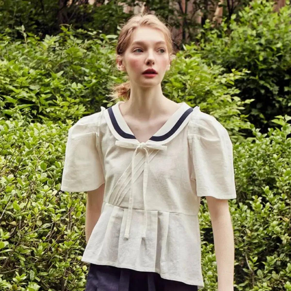 바이탈싸인 Sailor Linen Blouse