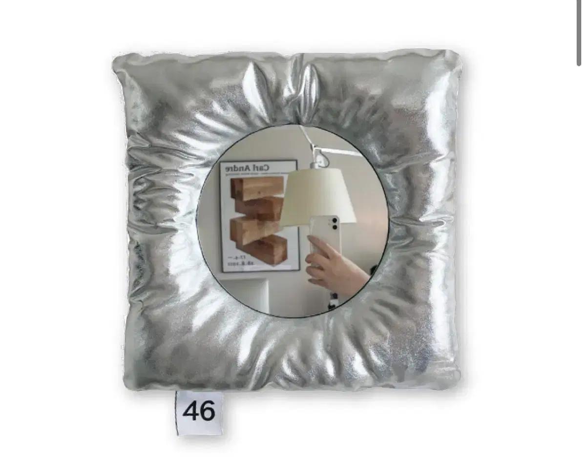46month CUSHION MIRROR 쿠션 거울 메탈