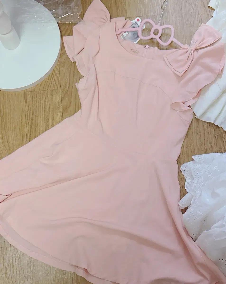 새상품) 일브원피스 일본빈티지 지뢰계 양산 슈슈체리 앙크루즈 마즈 로지타