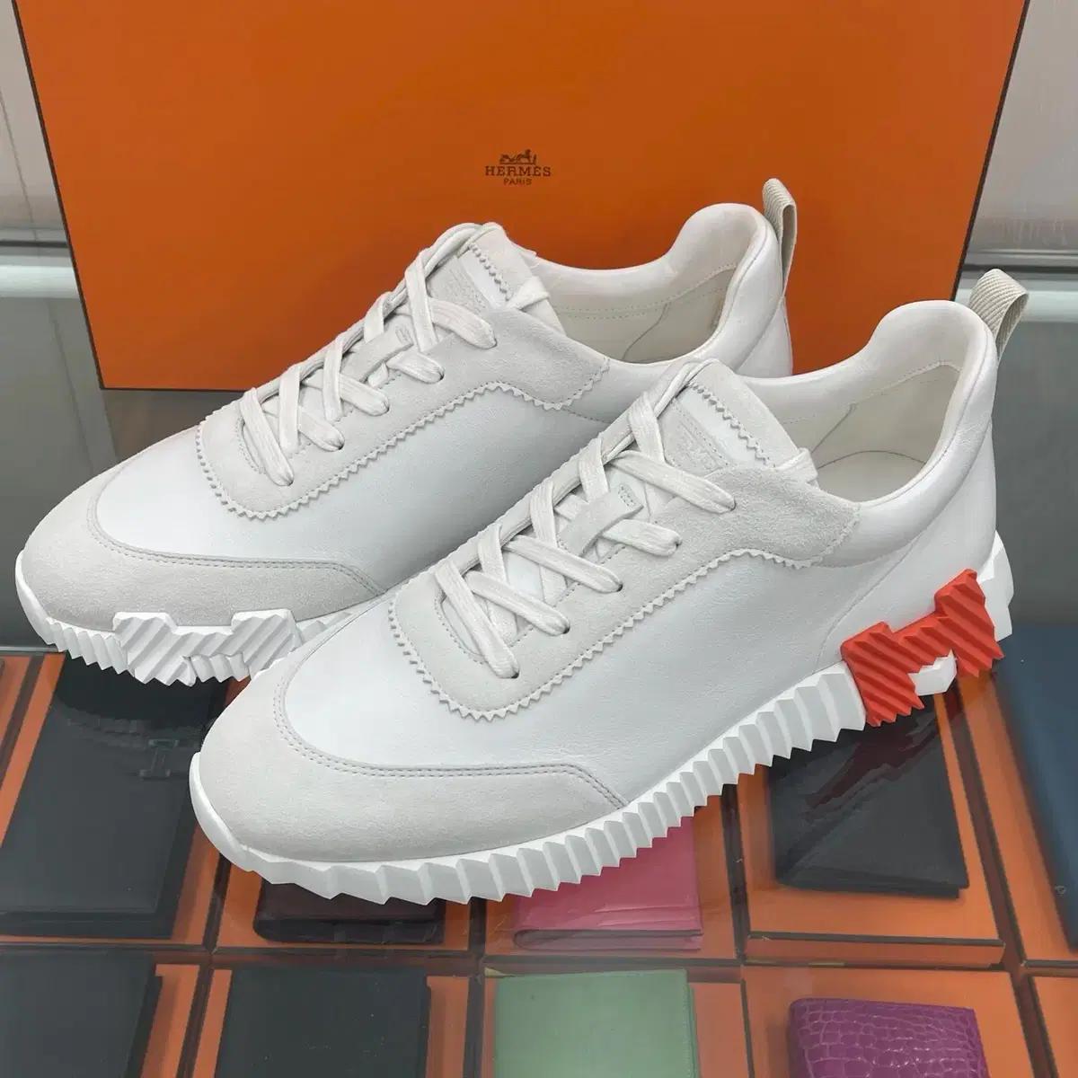 새상품] 에르메스 바운싱 남성 스니커즈 가죽 화이트오렌지 221898