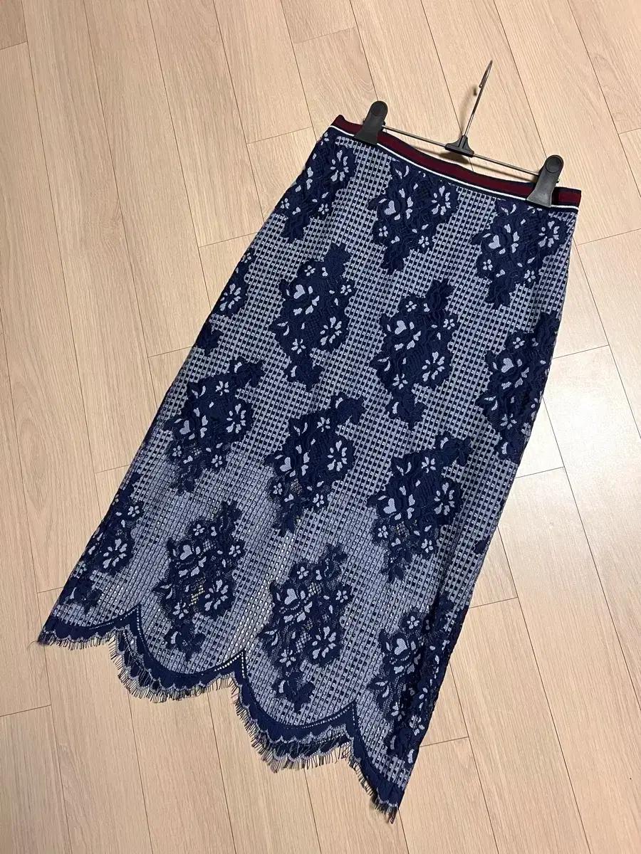 질스튜어트뉴욕 레이스 롱 스커트 치마 펜슬 H라인 시스루 오피스룩 하객룩