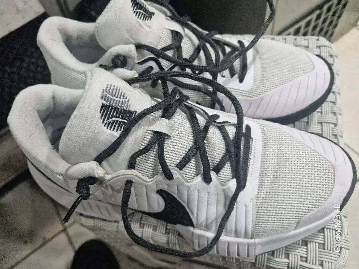 나이키 gp챌린지프로 테니스화 270