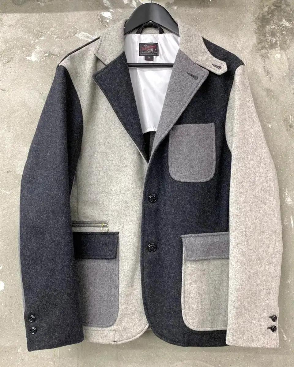 Woolrich 울리치 컬러블럭 투버튼 울 블레이져