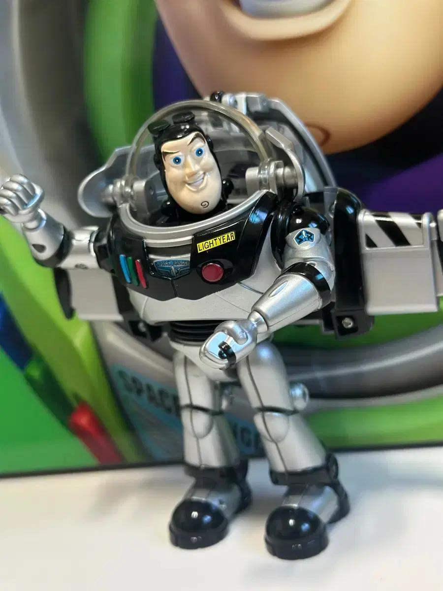 [레어템] 트랜스포머 디즈니 라벨 버즈 라이트이어 Cosmic Black