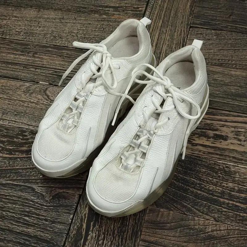 리프레젠트 클리어솔 스니커즈 M15495