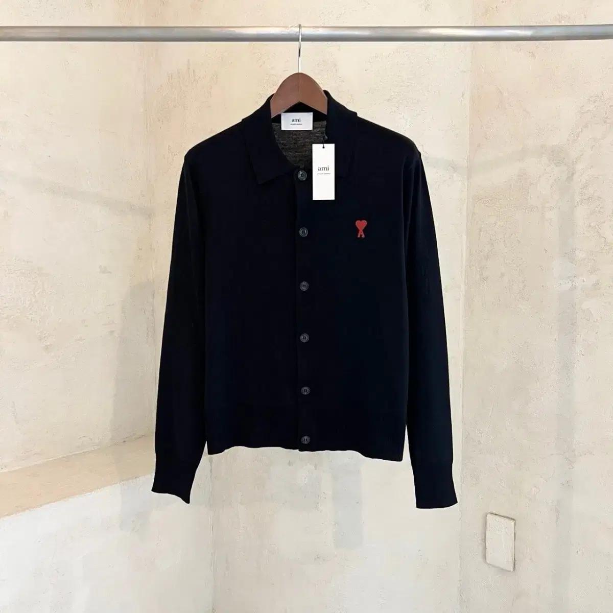 AMI 하트로고 ADC 폴로 가디건