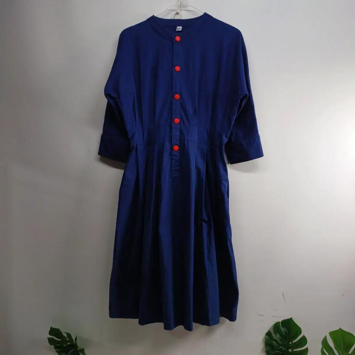 네이비 레드버튼 플레어 롱 원피스85사이즈 봄가을 59004