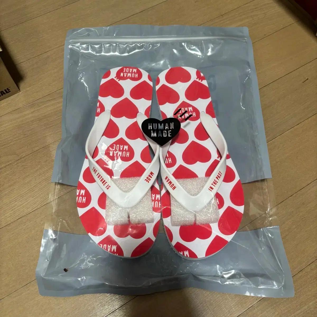 휴먼메이드 비치샌들 레드 쪼리