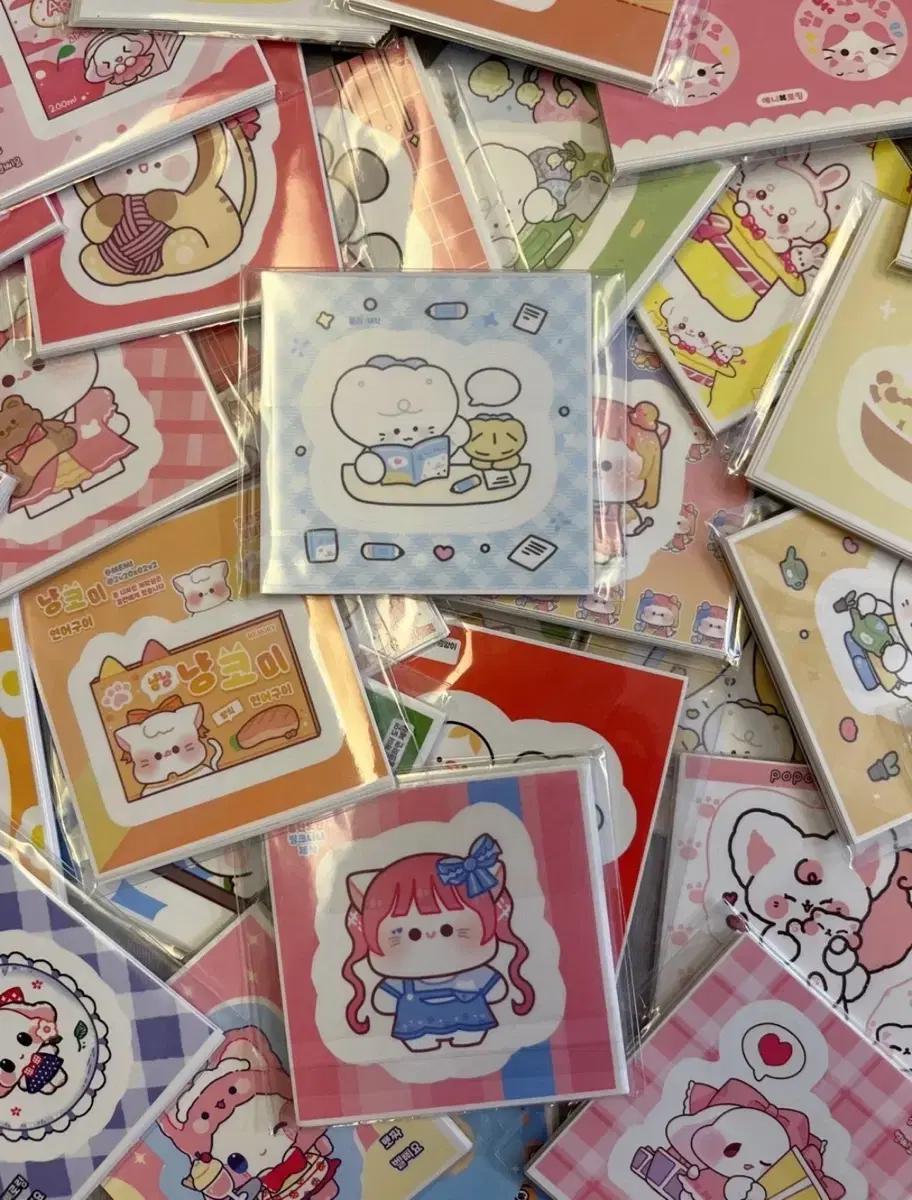 다꾸 스티커팩 (캐릭터 디자인), 포용, 포장용품