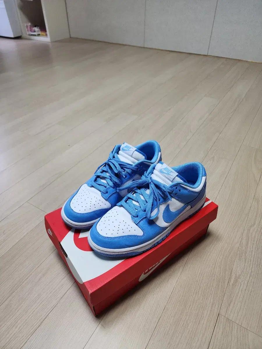 나이키 덩크로우 레트로 유니버시티 블루