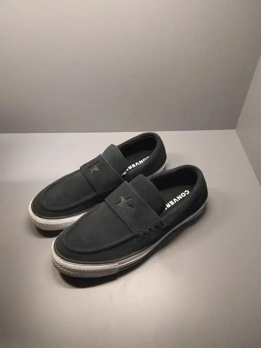 컨버스 척테일러 올스타 로퍼 블랙 팝니다 (270)