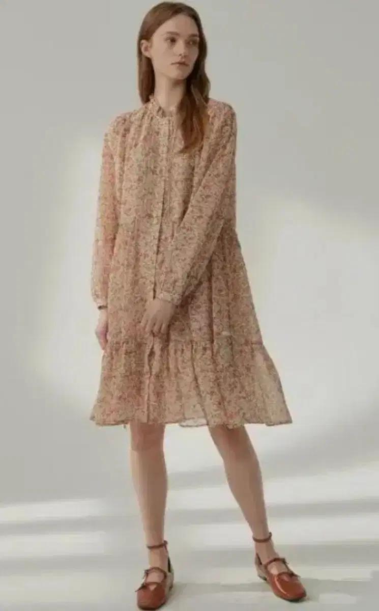 써스데이아일랜드 플라워 쉬폰 원피스 꽃무늬