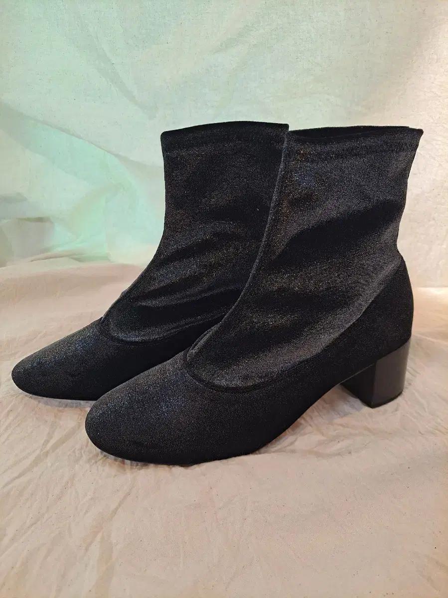 Repetto 레페토  블랙 펄 앵글 부츠