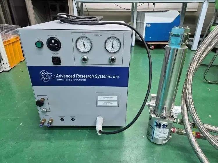 Advanced Research System  CP830 W / DE20