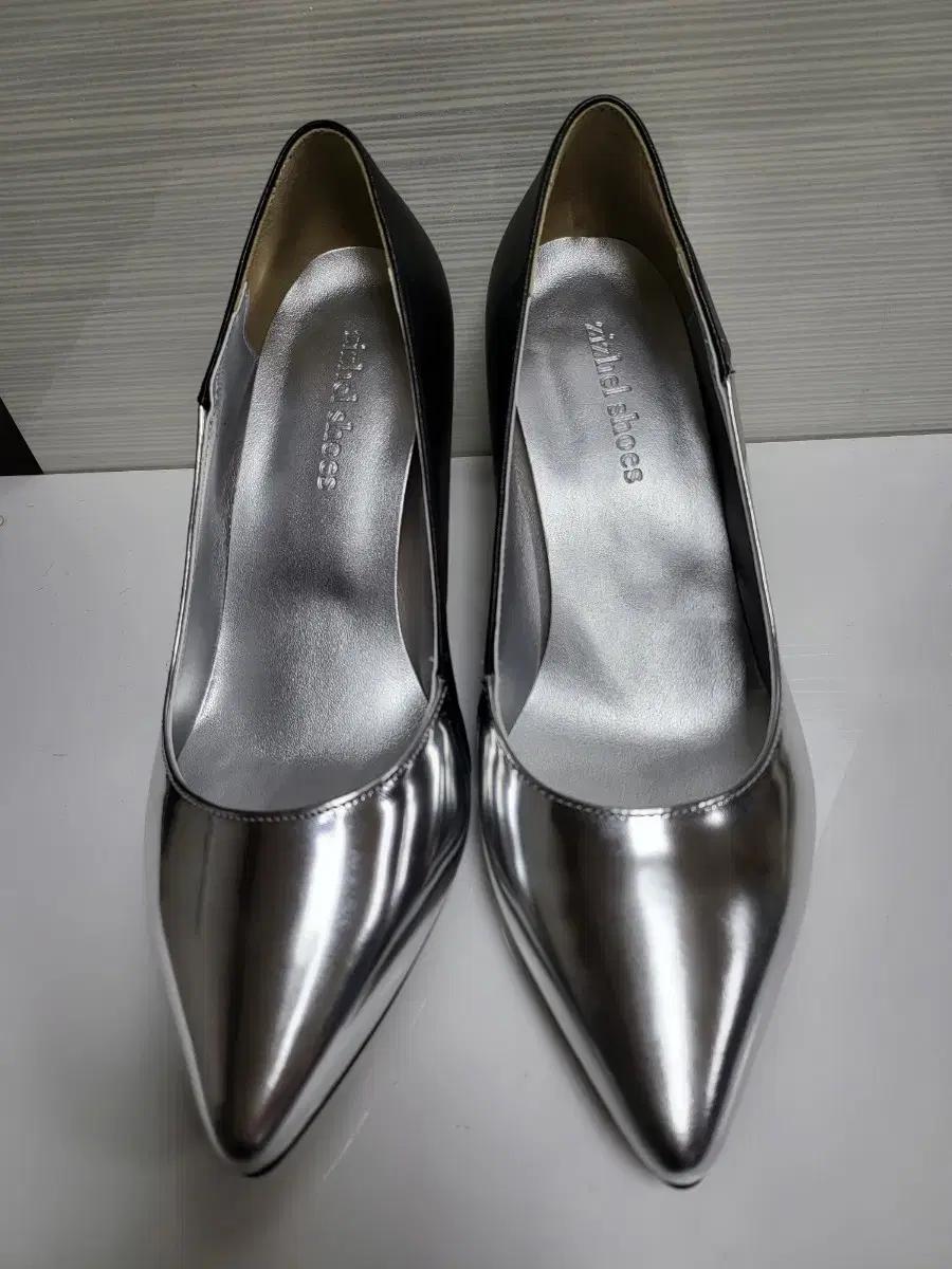 (새상품)천연소가죽 여성수제화 펌프스힐