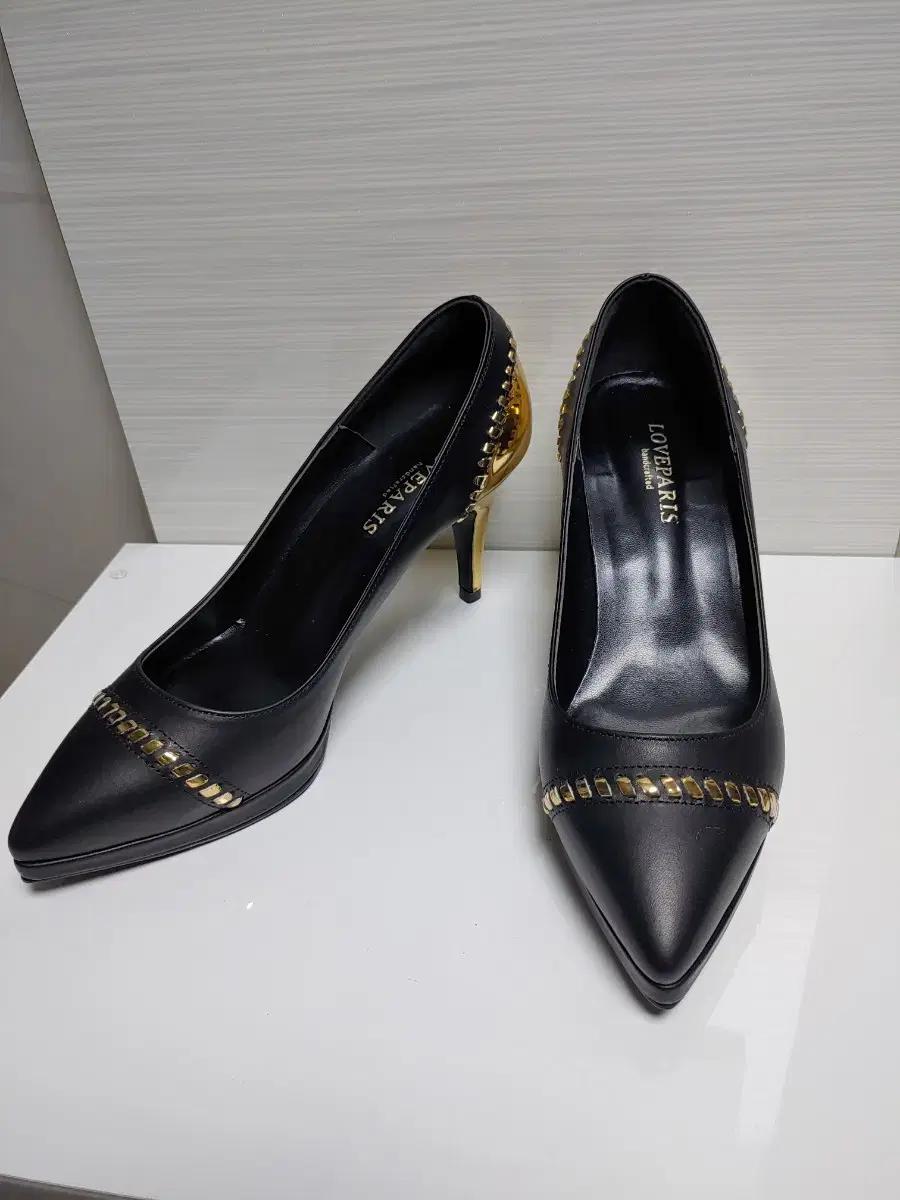 (새상품)천연소가죽 여성수제화 펌프스힐