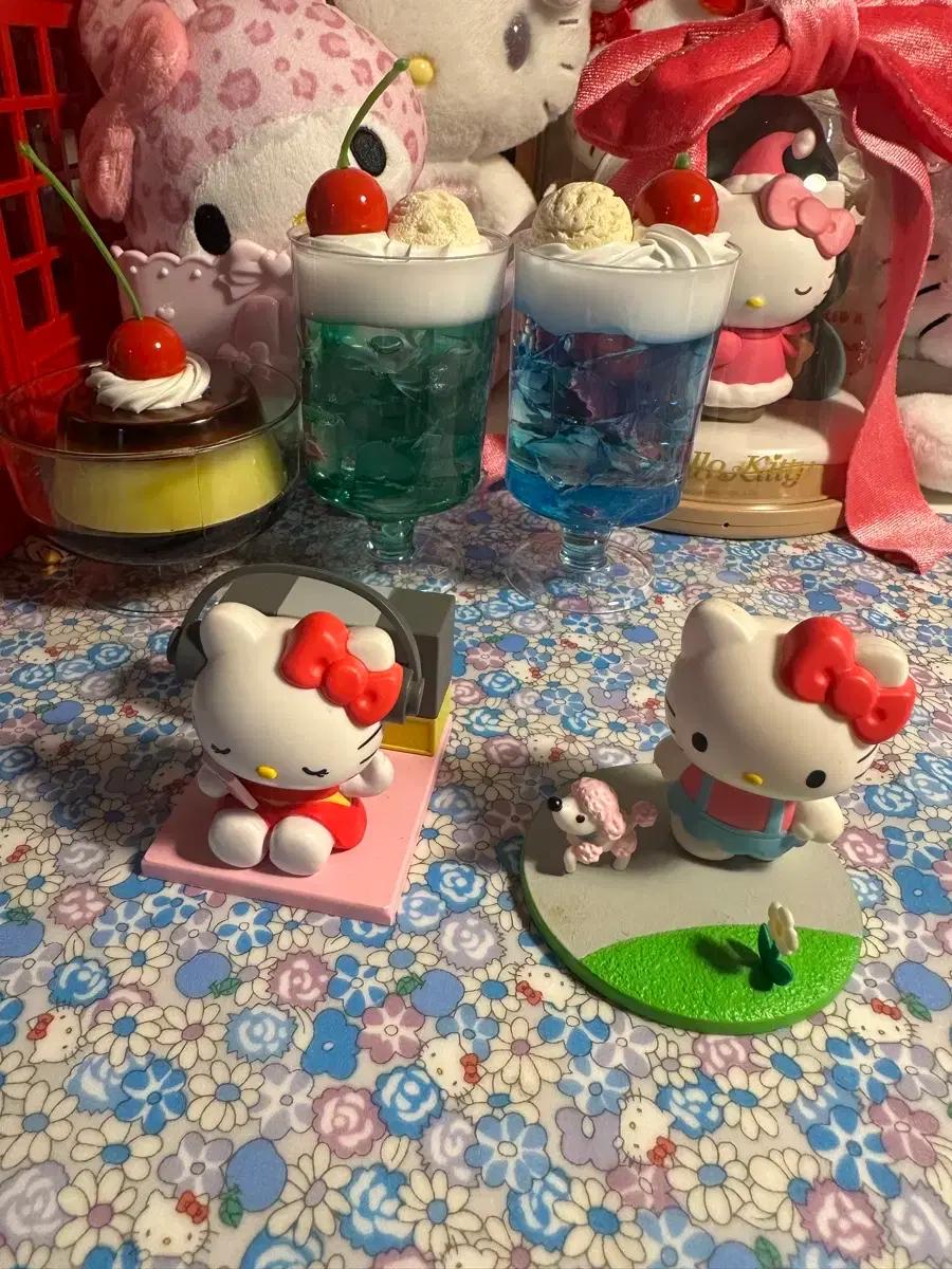 키키 고전 피규어 / 헤드셋/ 산책