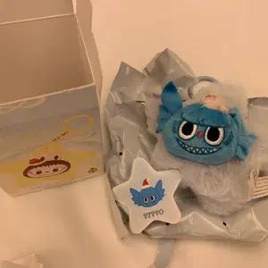 팝마트 라부부 크리스마스 오너먼트 발광 키링 PIPPO