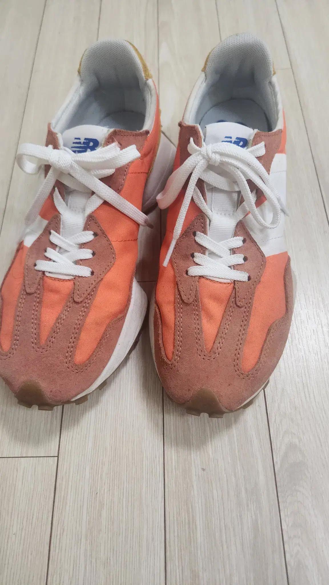 뉴발란스 327 오렌지 (265사이즈)