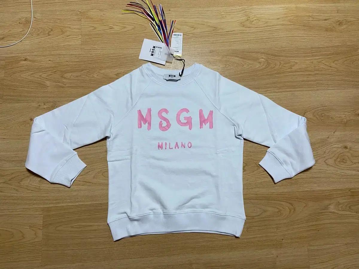 MSGM 정품 맨투맨 화이트 여자M사이즈 새제품