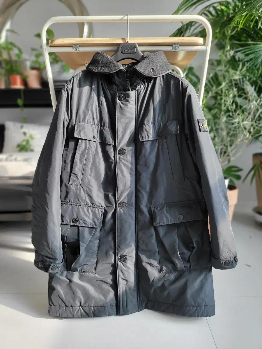 스톤아일랜드 프리마로프트 패딩