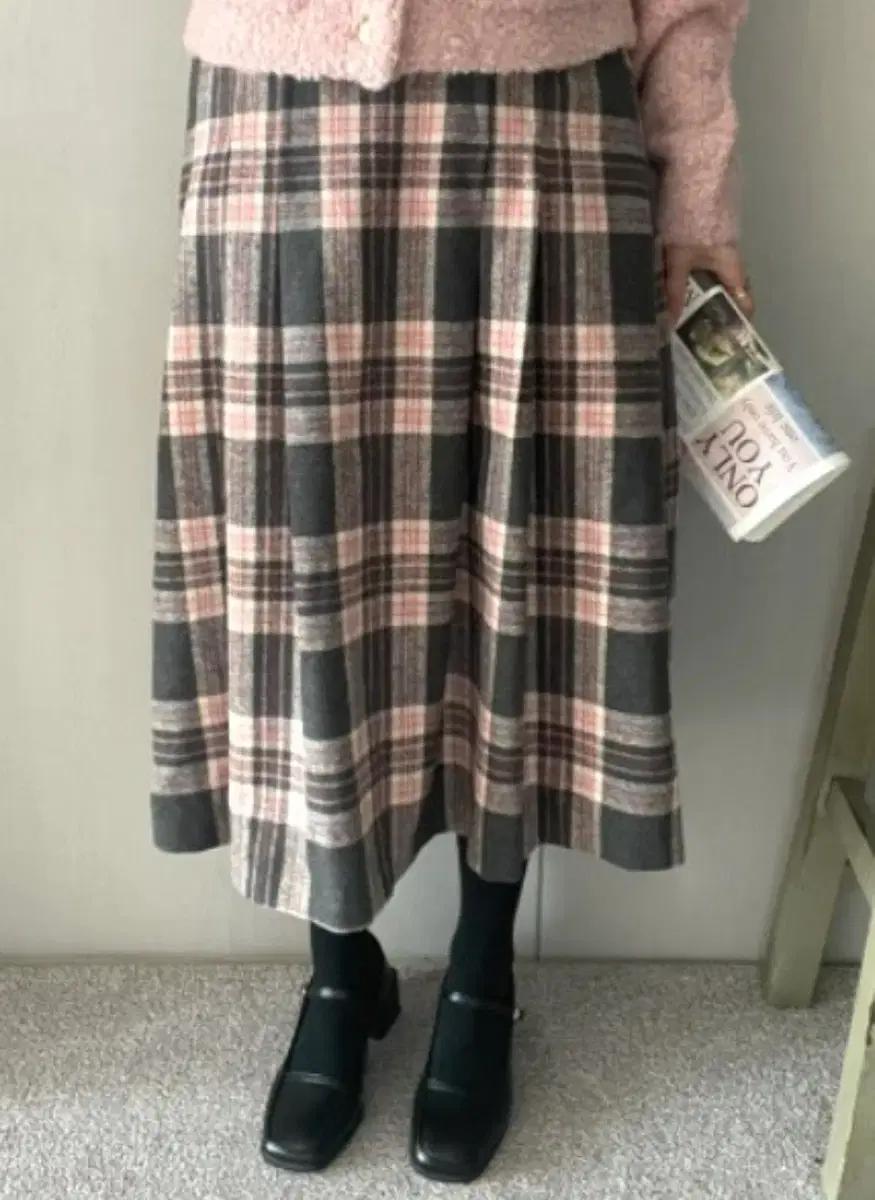 [로얄 클래식] 롱 체크 스커트, 그레이+톤다운핑크