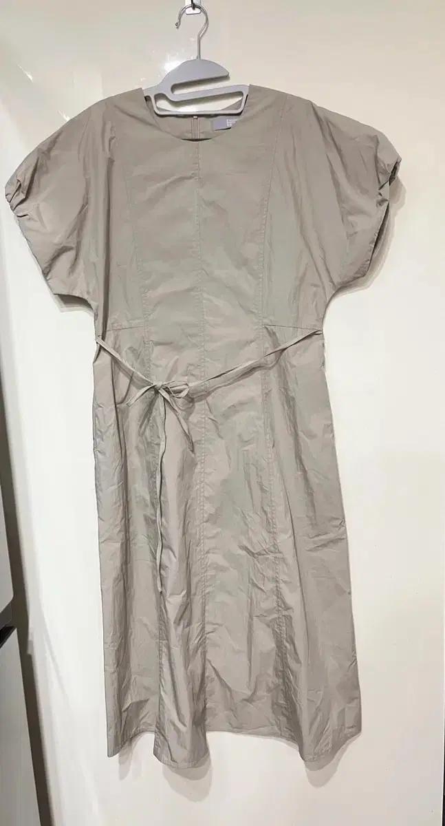 (S)에잇세컨즈 머드 퍼프소매 롱원피스