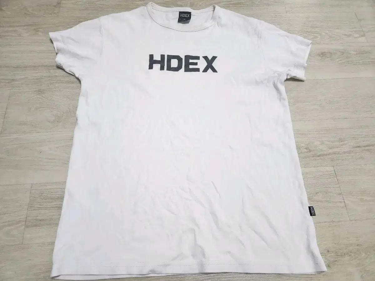 HDEX 흰색 반팔 티셔츠 M
