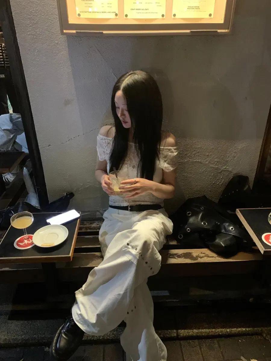 NEU NUTTY 시스루 레이스 티 오프숄더