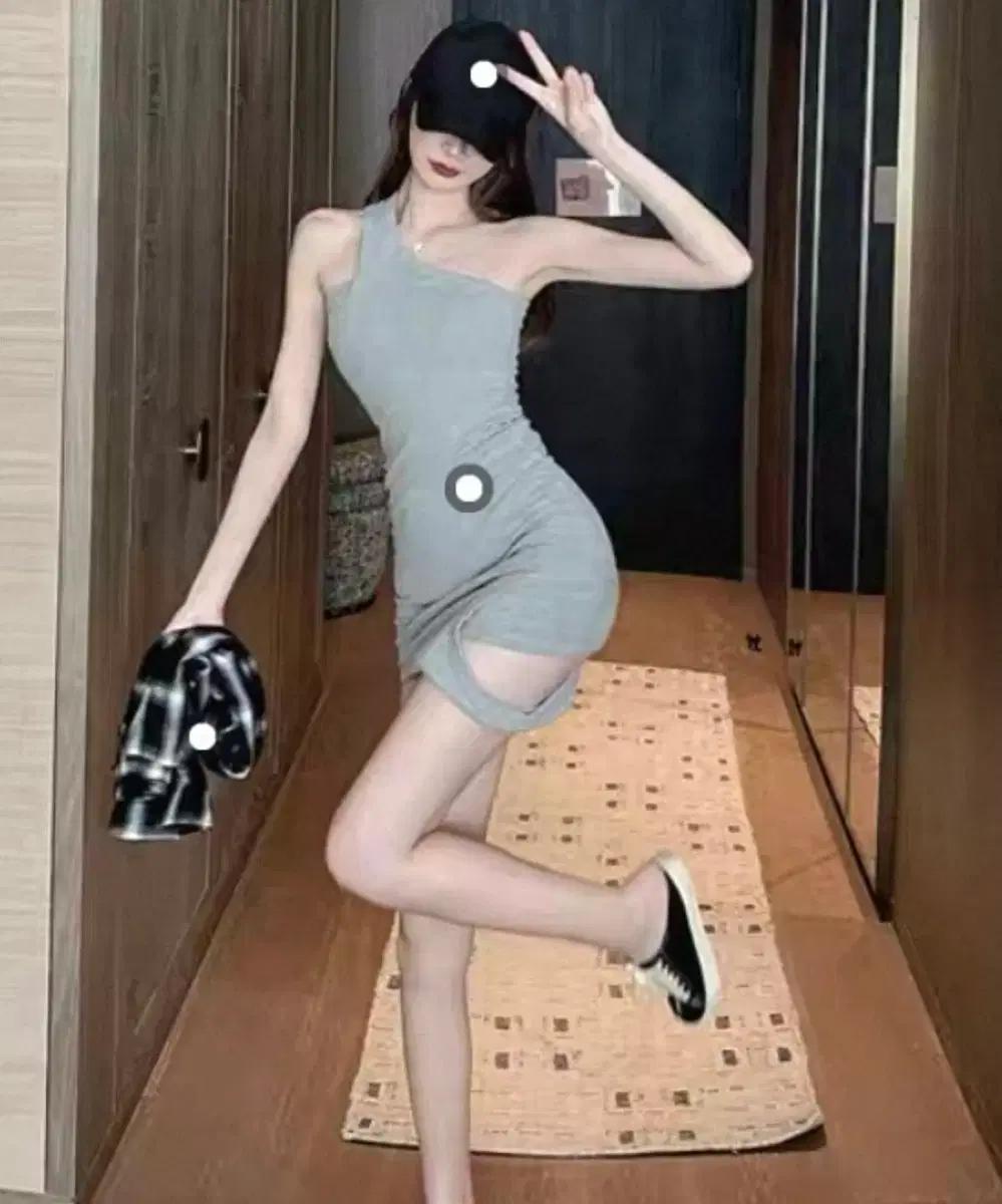 새제품)섹시원피스.원피스.끈나시원피스.섹시옷.클럽.타이트한옷.비치옷.미니