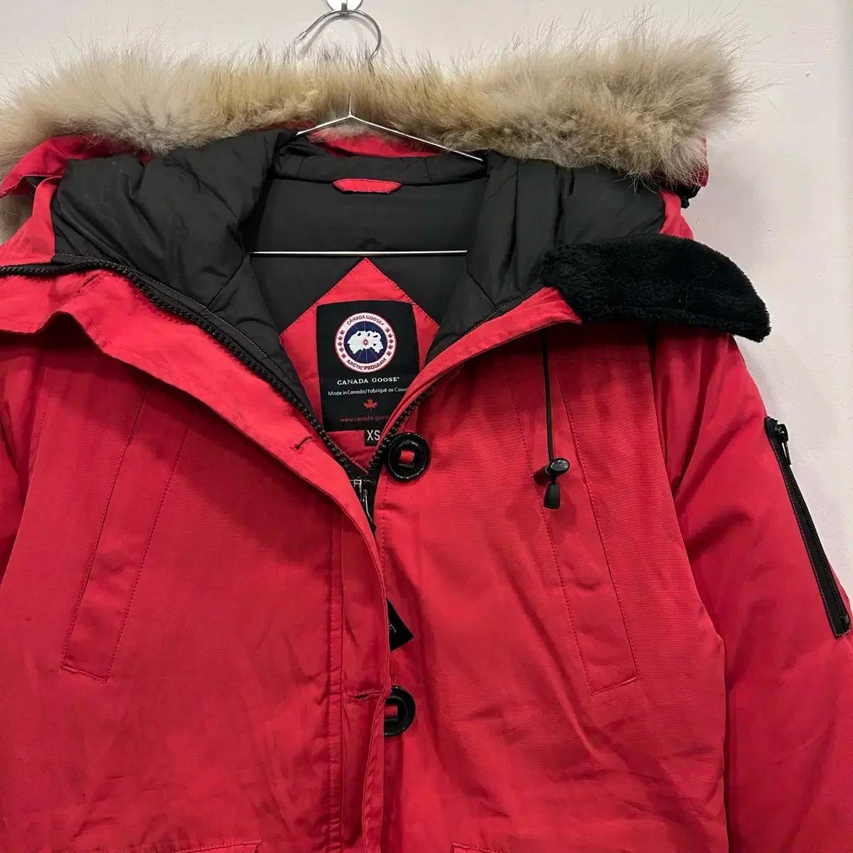 캐나다구스 여성 구형택 칠리왁 덕다운 후드 파카