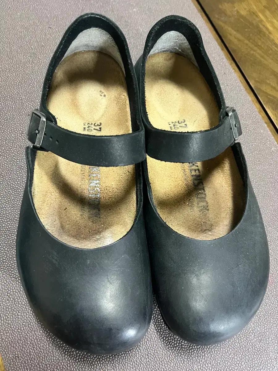 버켄스탁 만토바 메리제인 블랙 240mm