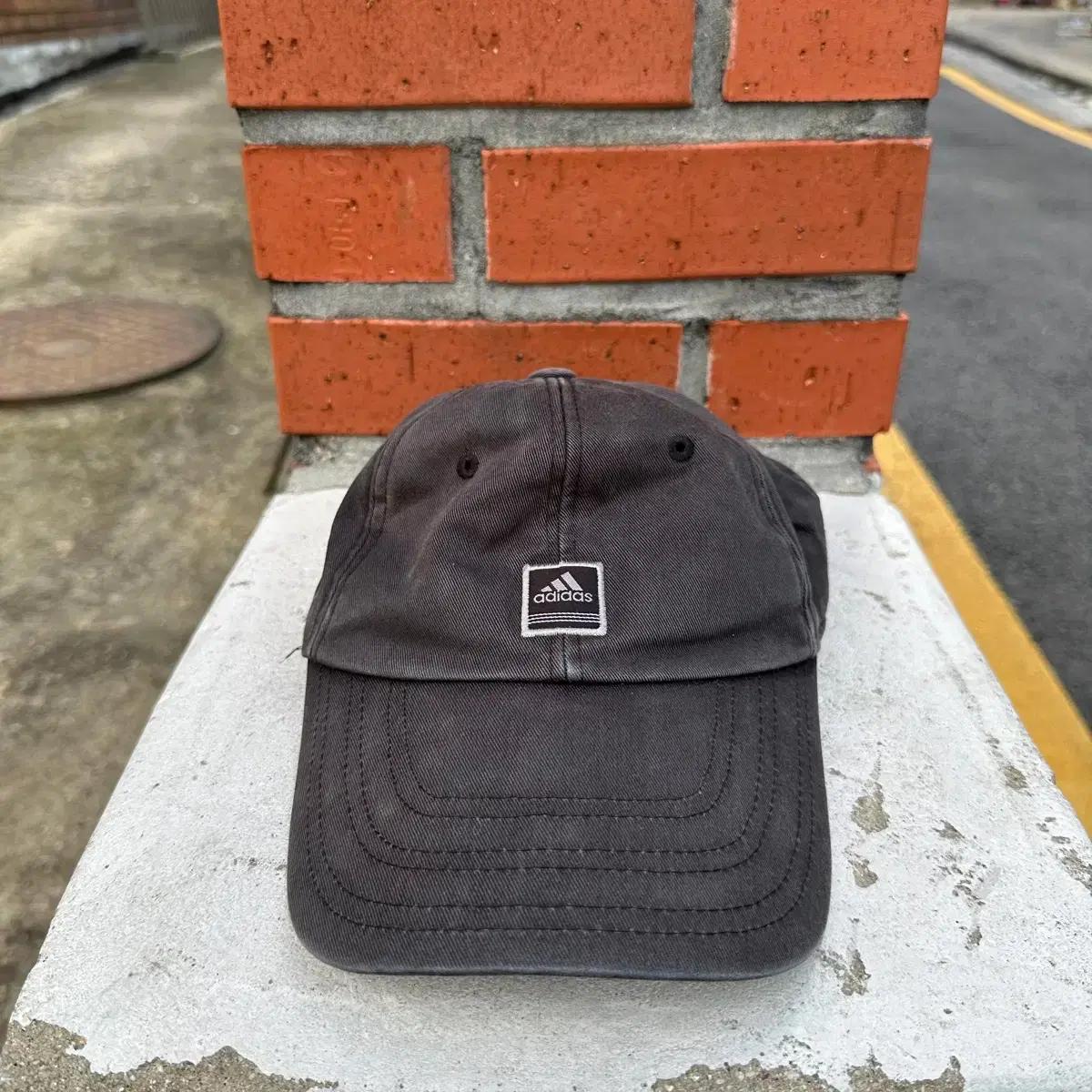00's adidas faded cap
