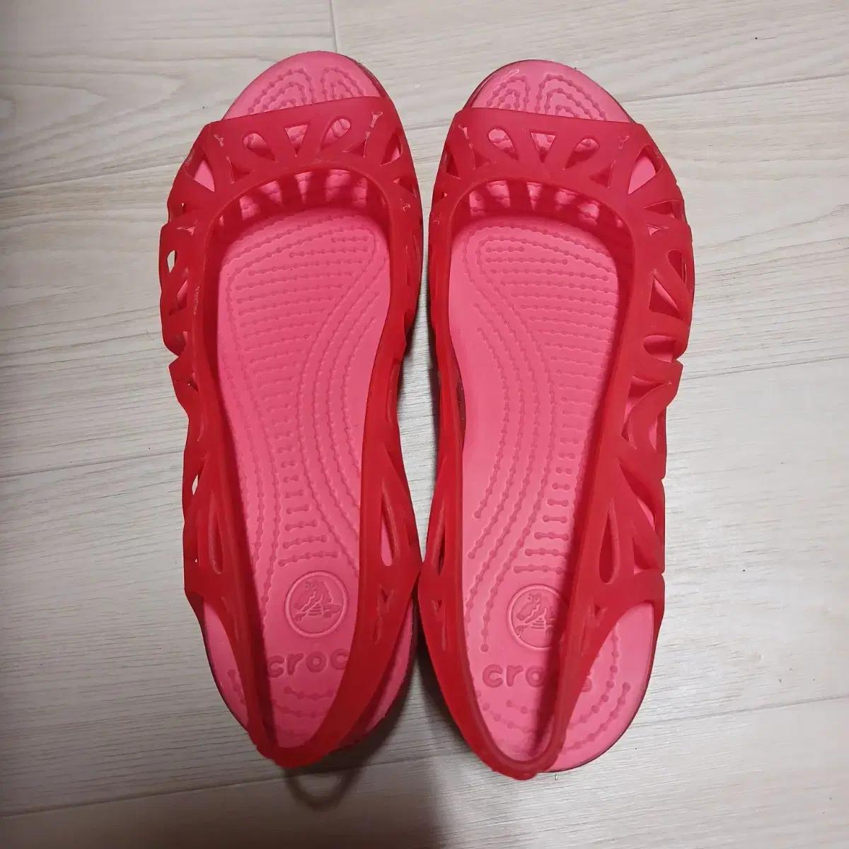 크록스 샌들