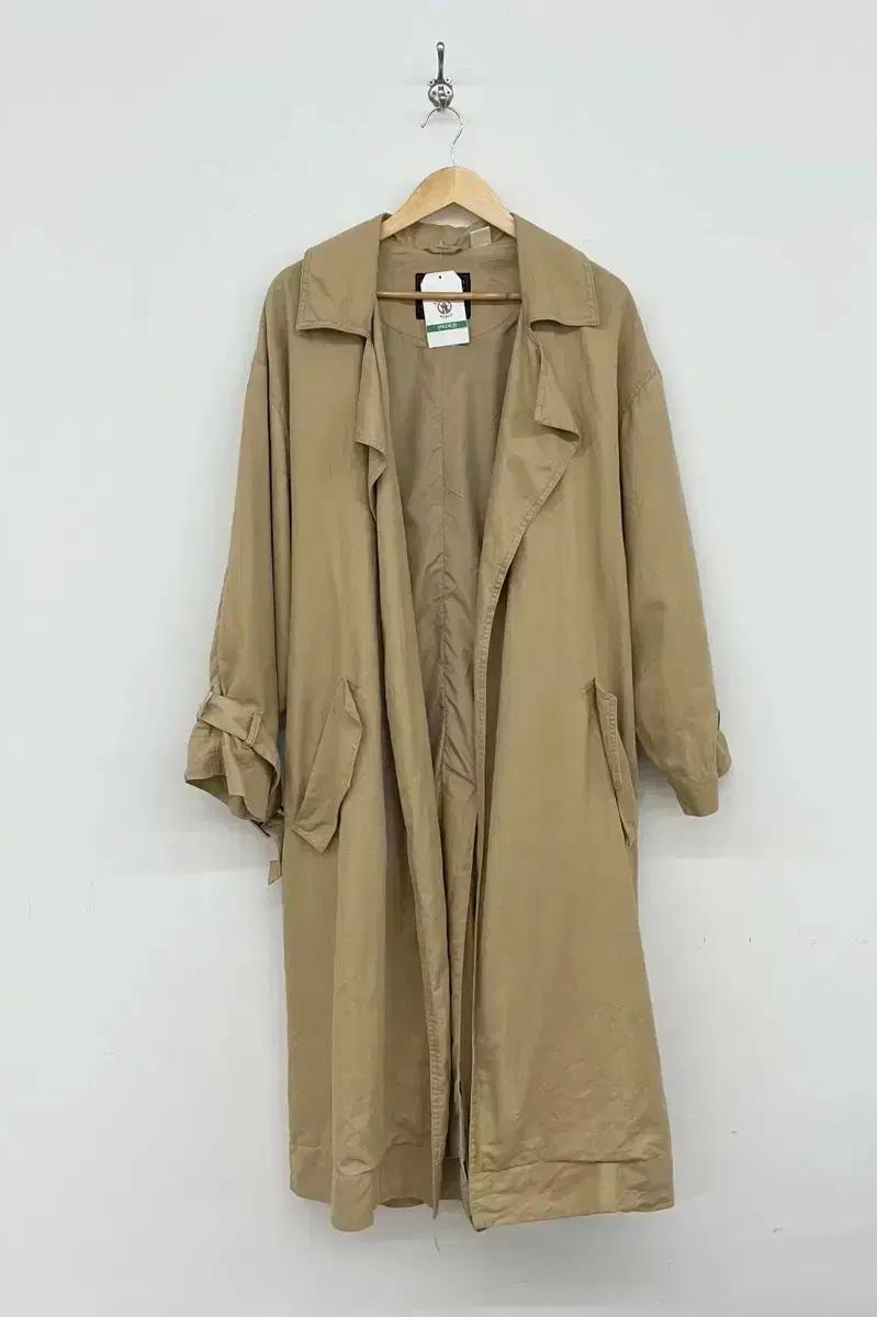 리바이스 베이지색 롱 트렌치코트