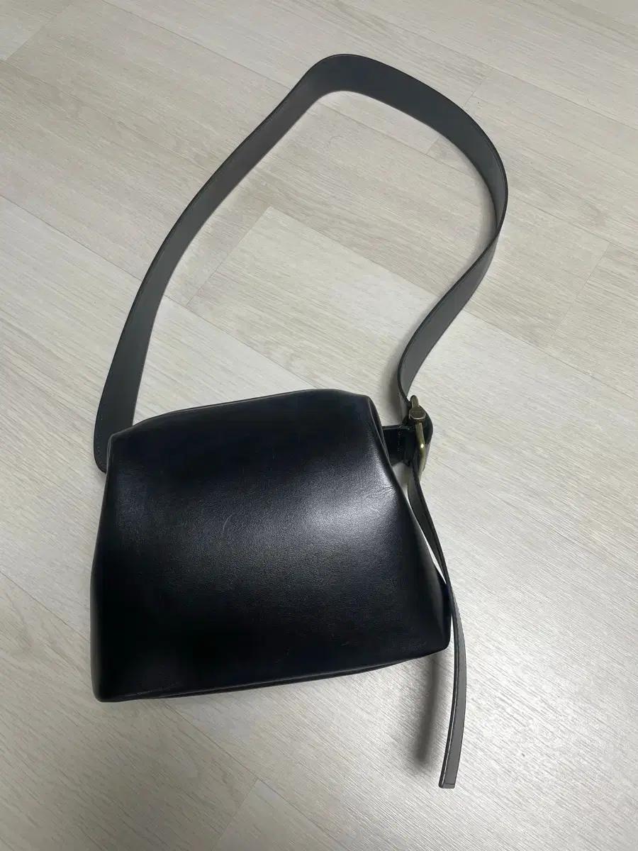 오소이 미니브로트 블랙