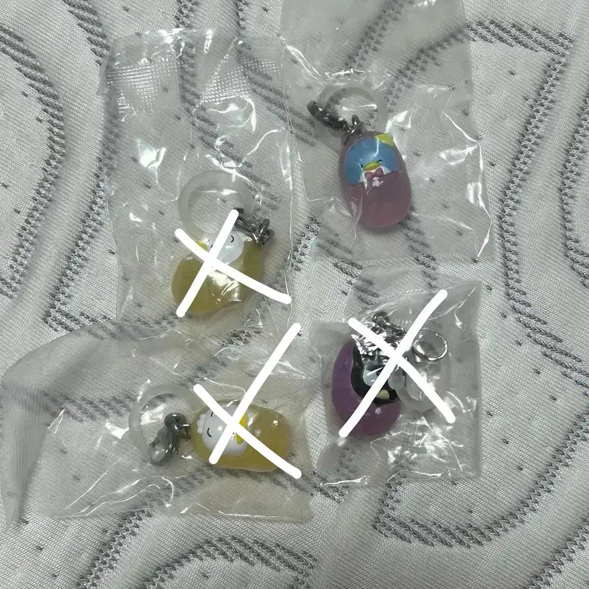 산리오 해피단브이 솔로캠프 침낭 메지루시 가챠 키링