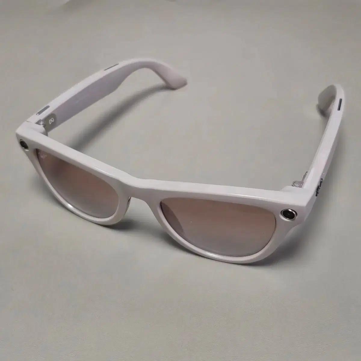 Ray-Ban Meta 2세대 스마트 안경