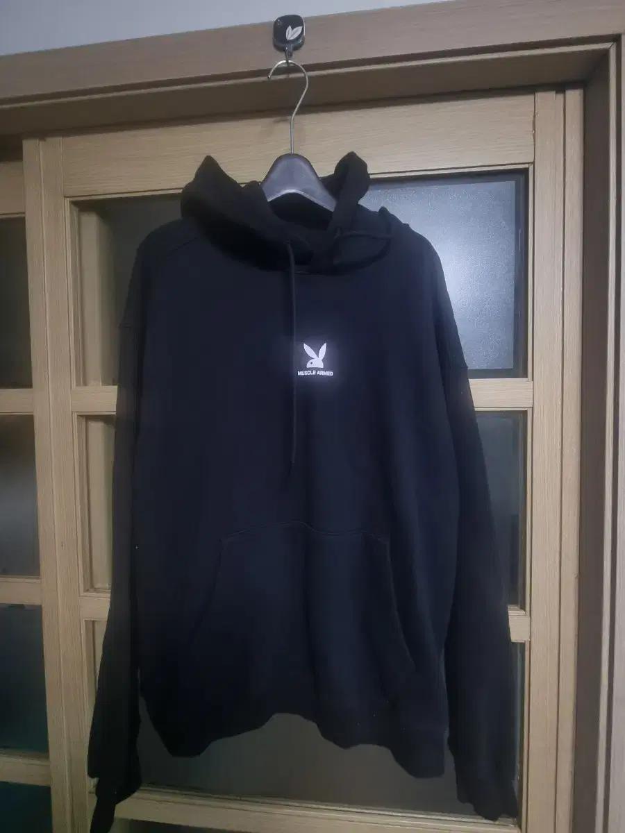 머슬암드 블랙 후드티 L 오버핏