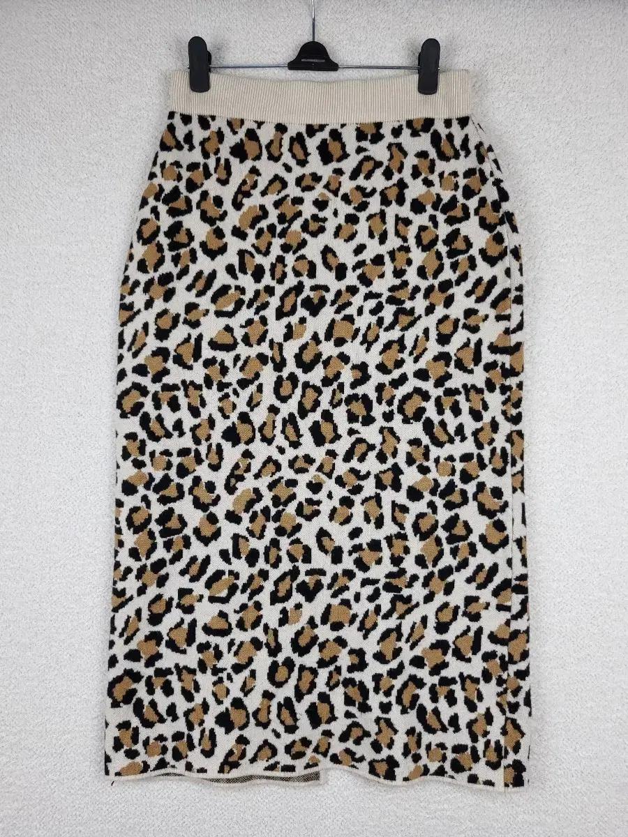 여성 레오파드 패턴 니트 스커트(55~66)