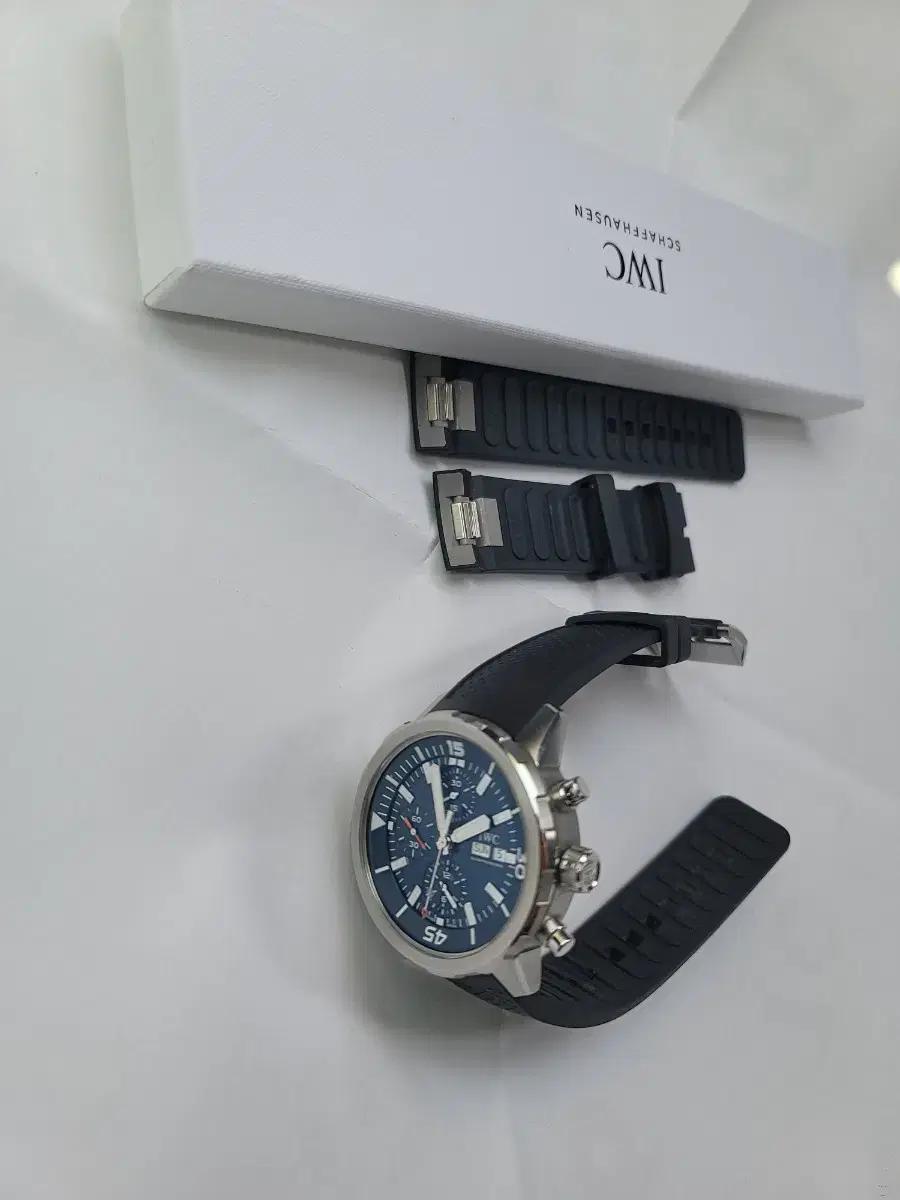 (가격내림) IWC 아쿠아타이머 크로노+미사용정품 러버스트랩