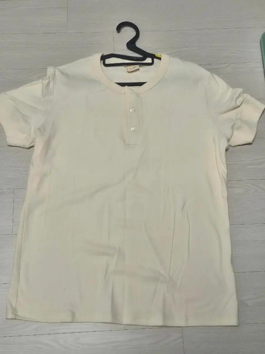 브론슨 헨리넥 아이보리 xxl 새상품