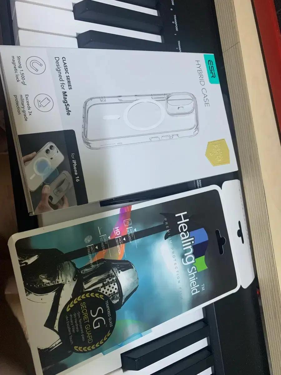 ESR 아이폰16 케이스 + 힐링쉴드 강화유리