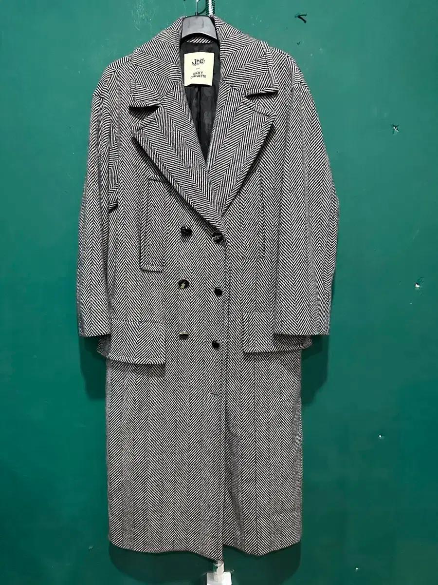 럭키슈에뜨 오버핏 헤링본 롱코트